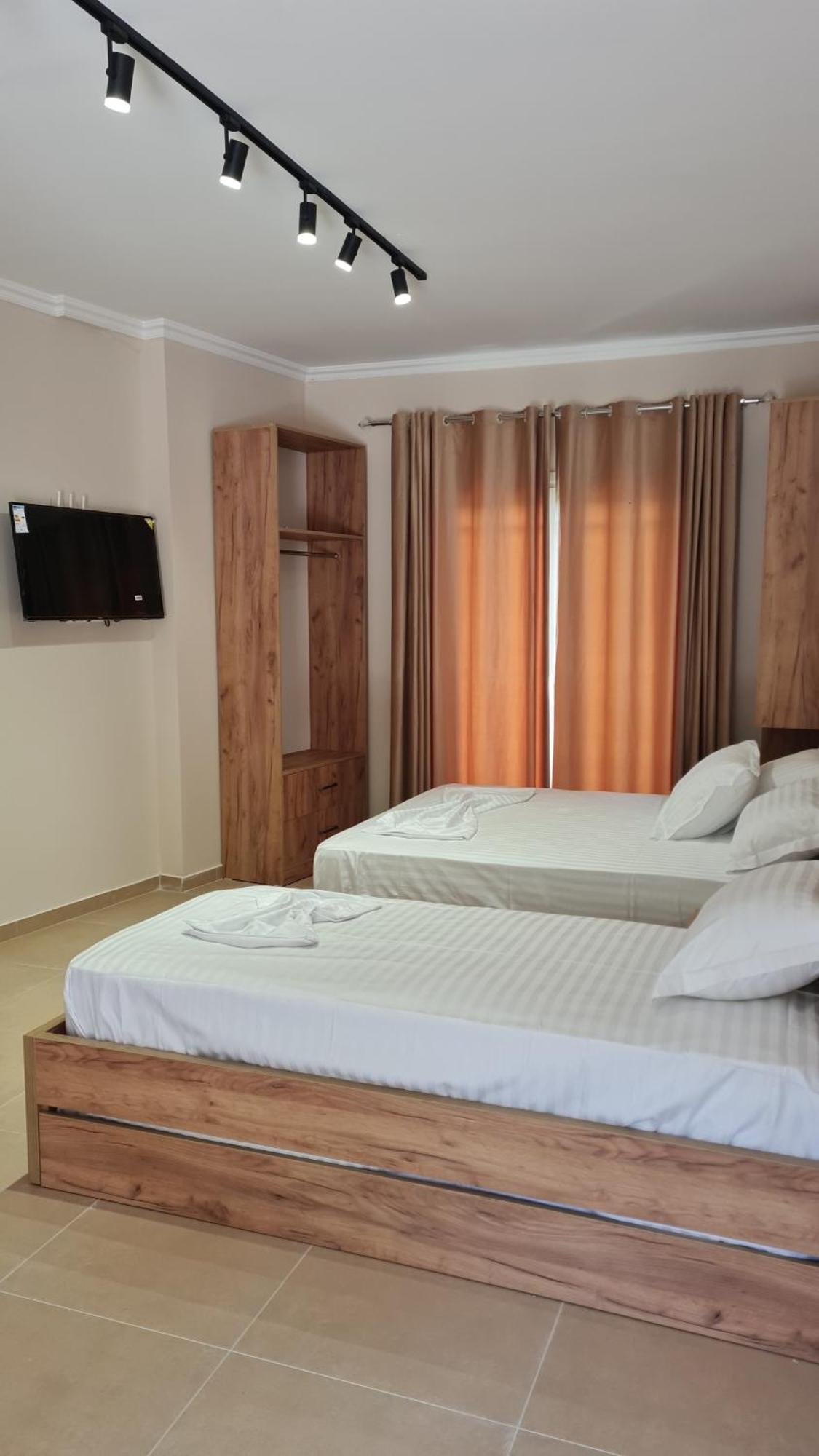דורס Sol Apartments Gjiri Lalzit מראה חיצוני תמונה