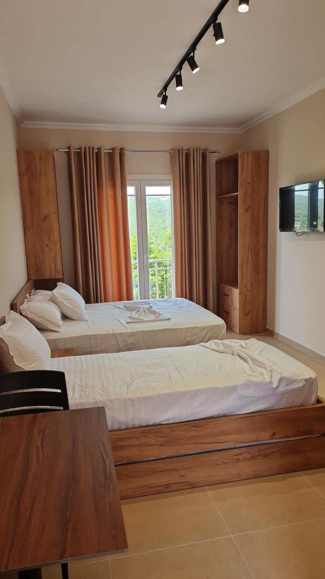 דורס Sol Apartments Gjiri Lalzit מראה חיצוני תמונה